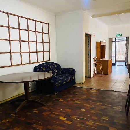 יוהנסבורג Rosebank Hostel מראה חיצוני תמונה