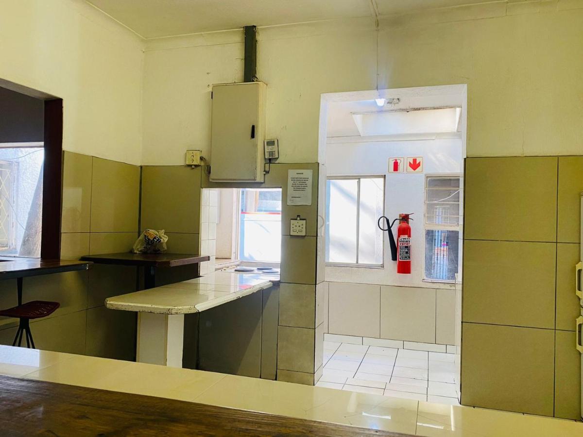 יוהנסבורג Rosebank Hostel מראה חיצוני תמונה